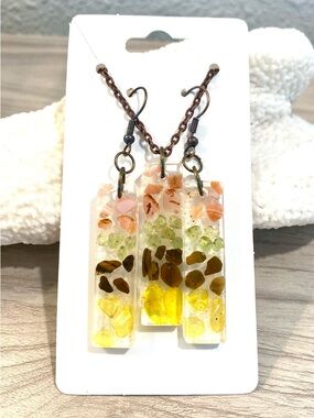 22. Resin Pendant Necklace and Earrings Set in multi-colored gemstones